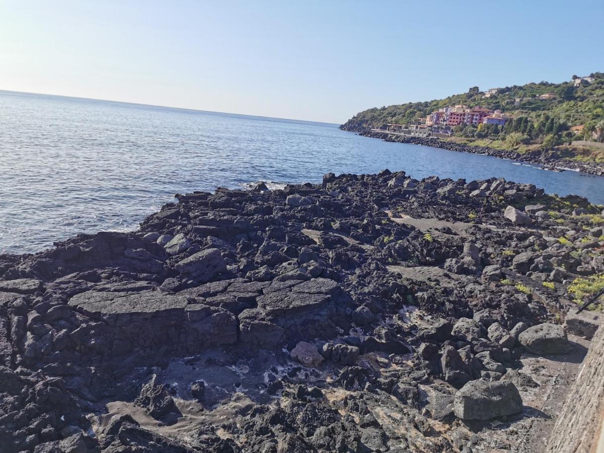 مبيت وإفطار أتشيريالي Made In Sicily Santa Tecla المظهر الخارجي الصورة
