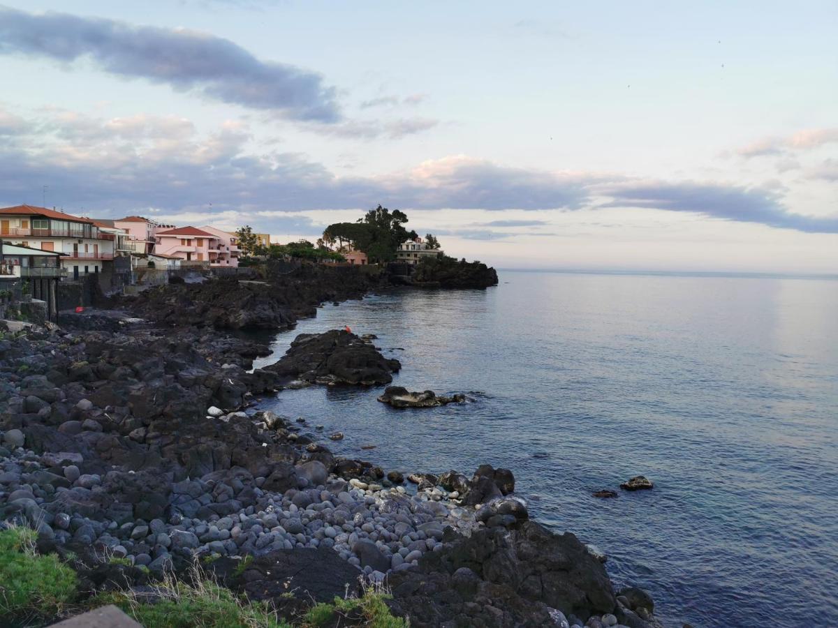 مبيت وإفطار أتشيريالي Made In Sicily Santa Tecla المظهر الخارجي الصورة