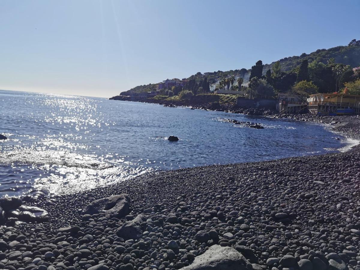 مبيت وإفطار أتشيريالي Made In Sicily Santa Tecla المظهر الخارجي الصورة