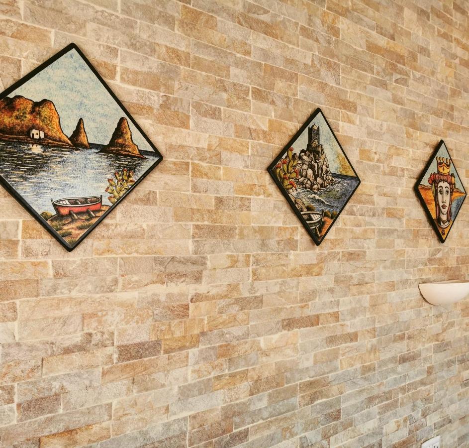 مبيت وإفطار أتشيريالي Made In Sicily Santa Tecla المظهر الخارجي الصورة